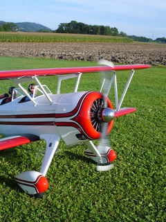 Sufficient ground clearance for large propellers